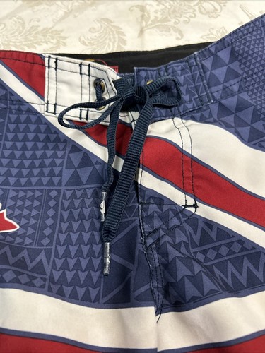 Quiksilver Swim Trunk/Board Shorts Boys 24" Sz 8 Hawaiian flag Ed Aikau Memory - Picture 10 of 10