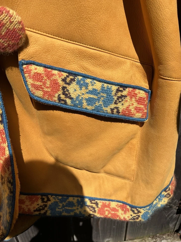 Fendi Shearling Coat Vintage Made In Italy 100% Wool - Image 2 of 4