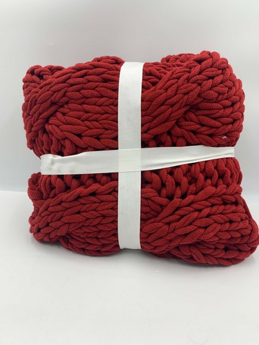Pottery Barn Colossal Handknit Throw Blanket 44 x 56" Cardinal Red #9880B - Picture 2 of 4