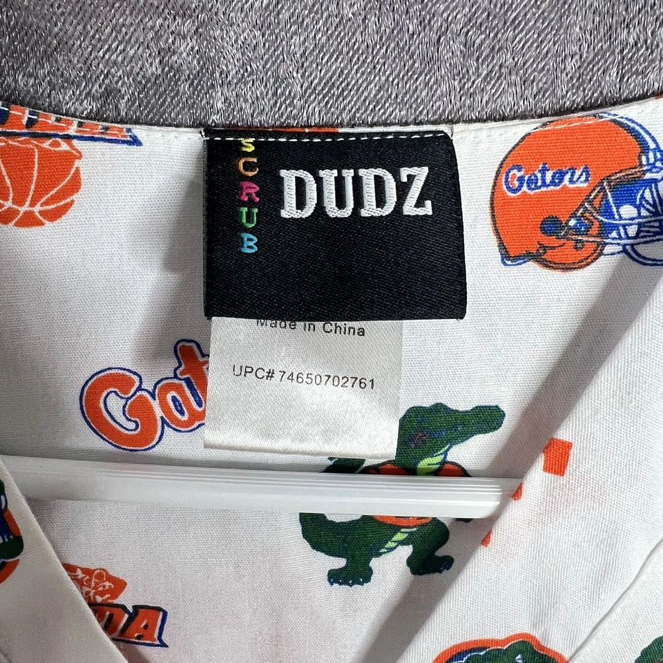 Scrub Dudz Florida Gators Scrub Top Pocket Football Basketball Size Medium - Image 4 of 4