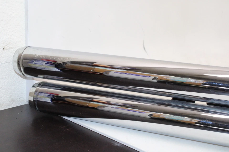 2006 VICTORY HAMMER OEM FULL EXHAUST SYSTEM MUFFLER - Image 4 of 4