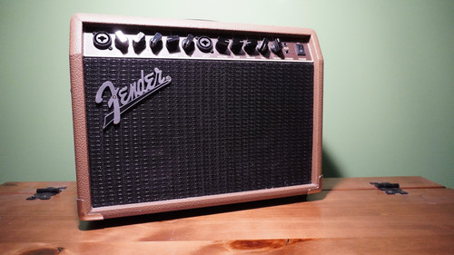 Fender Acoustasonic 40 Acoustic Guitar Amplifier - Brown and Wheat Sounds Great!