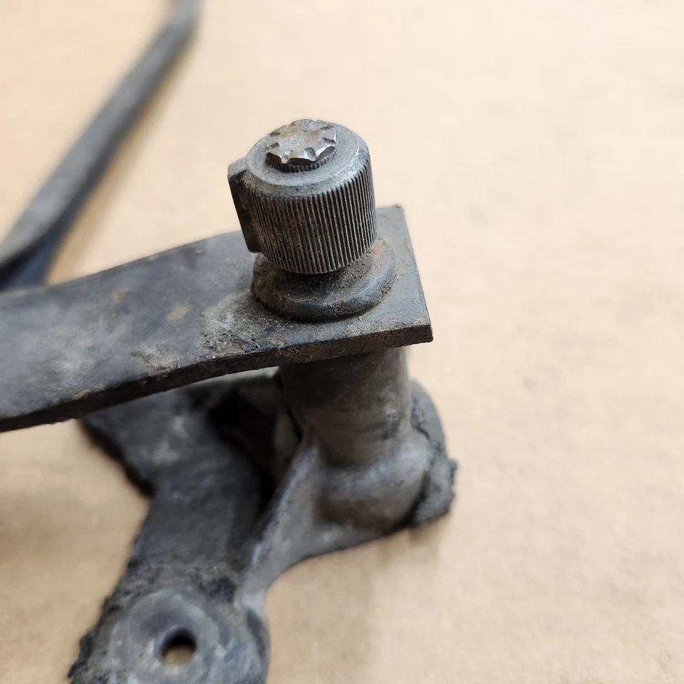 C3 Corvette Windshield Wiper Arm Linkage Front Wiper Transmission Rod Link 69-82 - Image 2 of 4