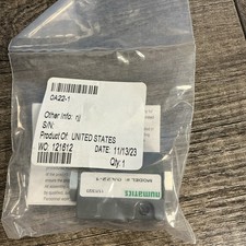 Numatics 1/8 inch Shuttle Valve Model# OA22-1 NOS