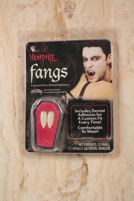 Fun World Vampire Fangs