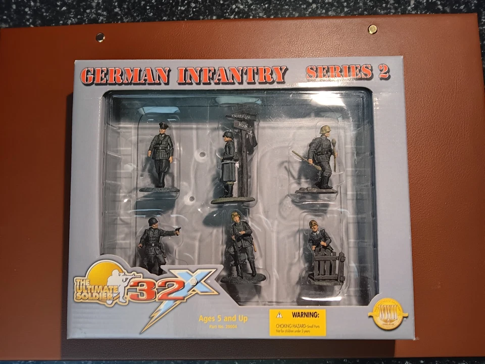 21st Century Toys: 1/ 32 Scale WW2 German Infantry, Series 2 - Image 2 of 4