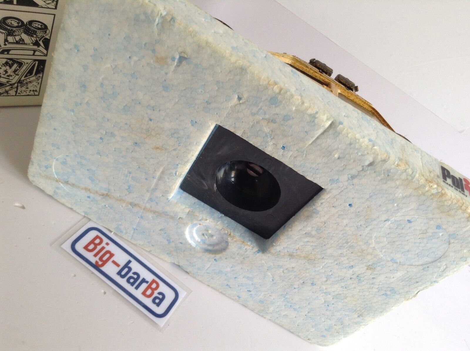 Foto 15 di 21