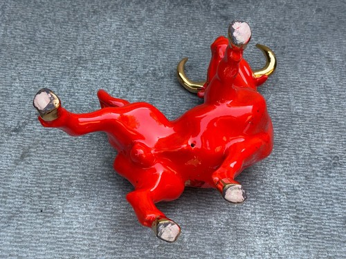 RED PORCELAIN MATADOR BULL STATUE FIGURINE GOLD LEAF GILDING MCM 12" L 8 1/2" H - Picture 11 of 12