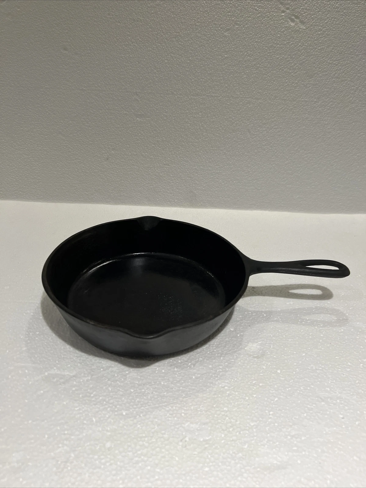 Vintage Cast Iron Number 5 Skillet Stamped E 11 with heat ring