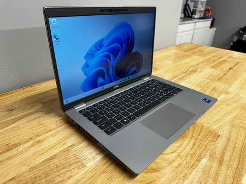Dell Latitude 5421 14" Laptop Intel Core i7, 1TB SSD, 32GB RAM, W11 - Afbeelding 2 van 5