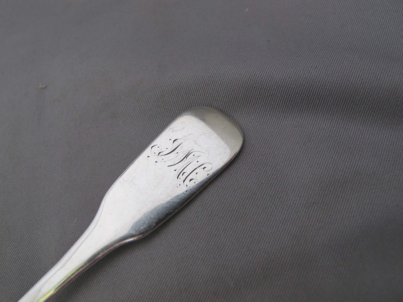 Good EXETER English GEORGE IV Sterling TEASPOON-Maker JH, 1825-26