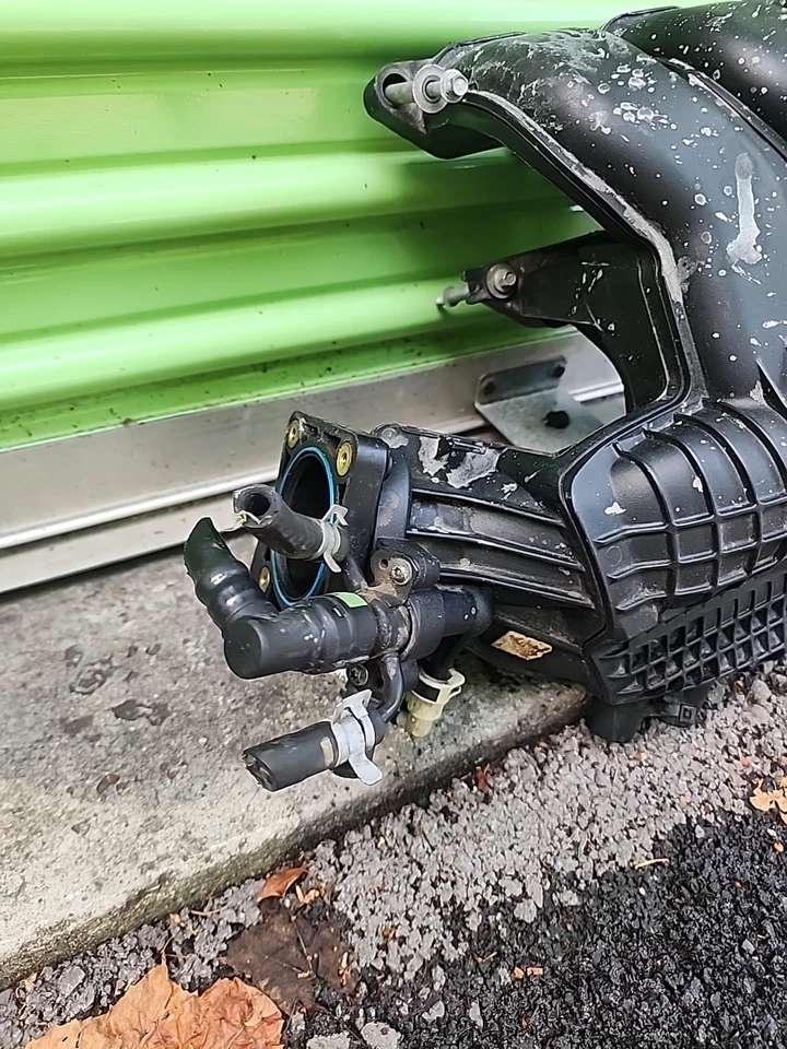 Оригинальный верхний впускной коллектор двигателя 3,0 л для Ford 500 Five Hundred Freestyle 2005-2007 годов выпуска - Изображение 2 из 4