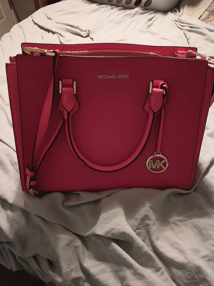 Bolsa tiracolo Michael Kors Manhattan média couro vermelho melancia - Imagem 2 de 4