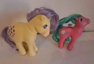 FIGURE IN GOMMA MY LITTLE PONY 1982 HASBRO LEMONDROP + FLUTTER 87 MADE IN CHINA - Immagine 1 di 4