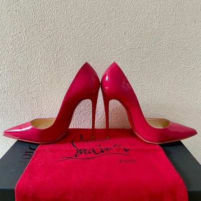 Christian Louboutin rose talons hauts taille 36 avec sac à poussière bout poi... - Photo 1/4