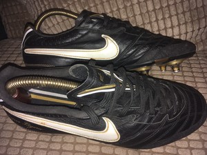 nike tiempo super ligera