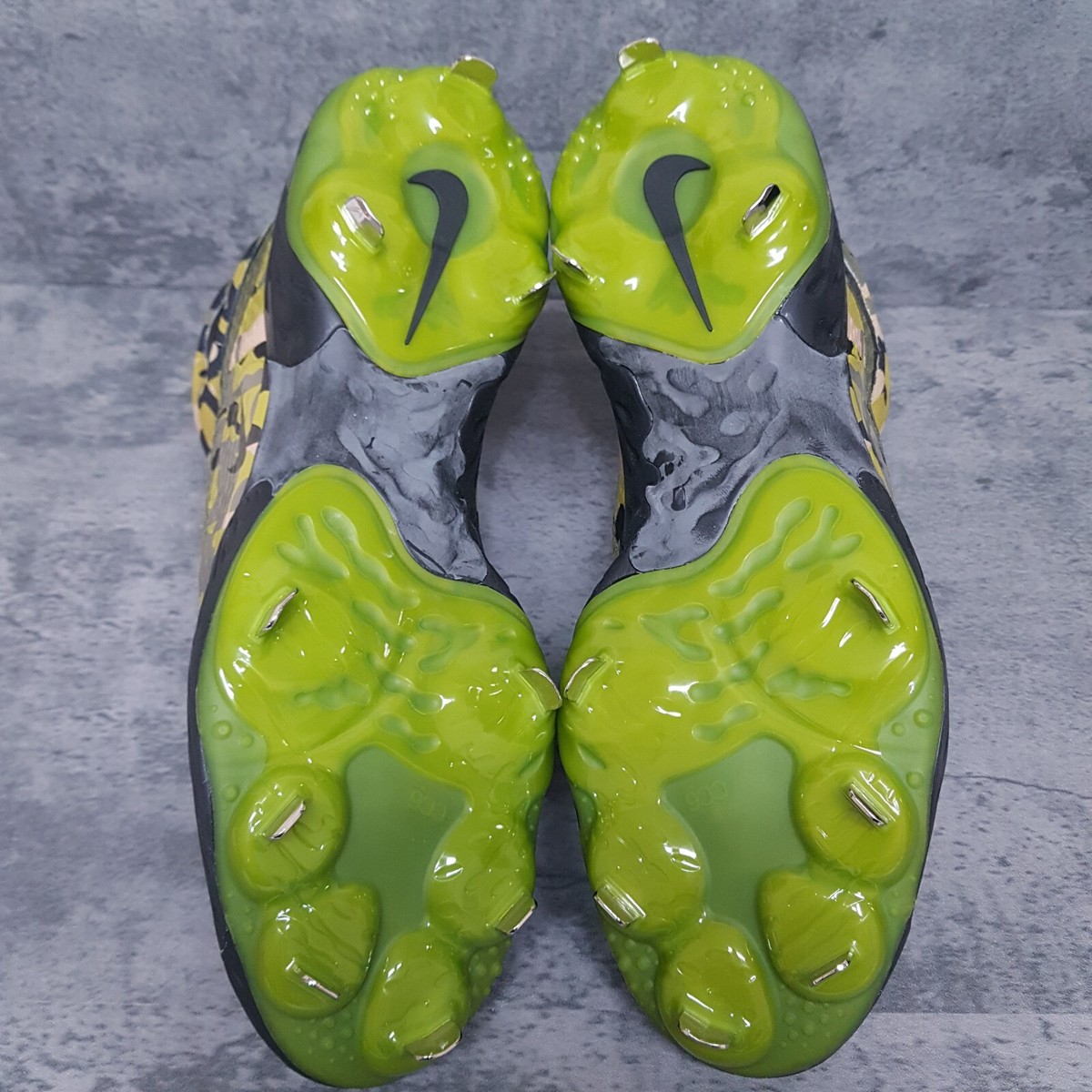 NIKE Alpha Huarache Elite 4 Baseball Cleats Men 13.5 Green 