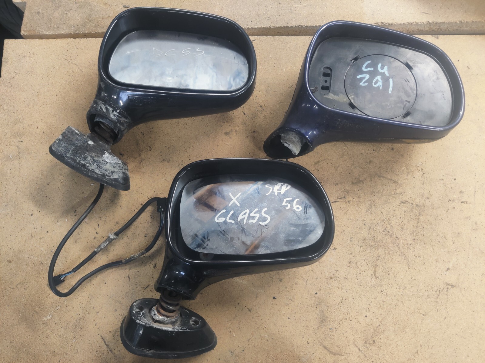 992003 BMW Z3 E36 Roadster drivers Side wing mirror e1010441 DAMAGED