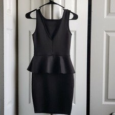 Black V Neck Love J Fitted Waist Dress Size: S
