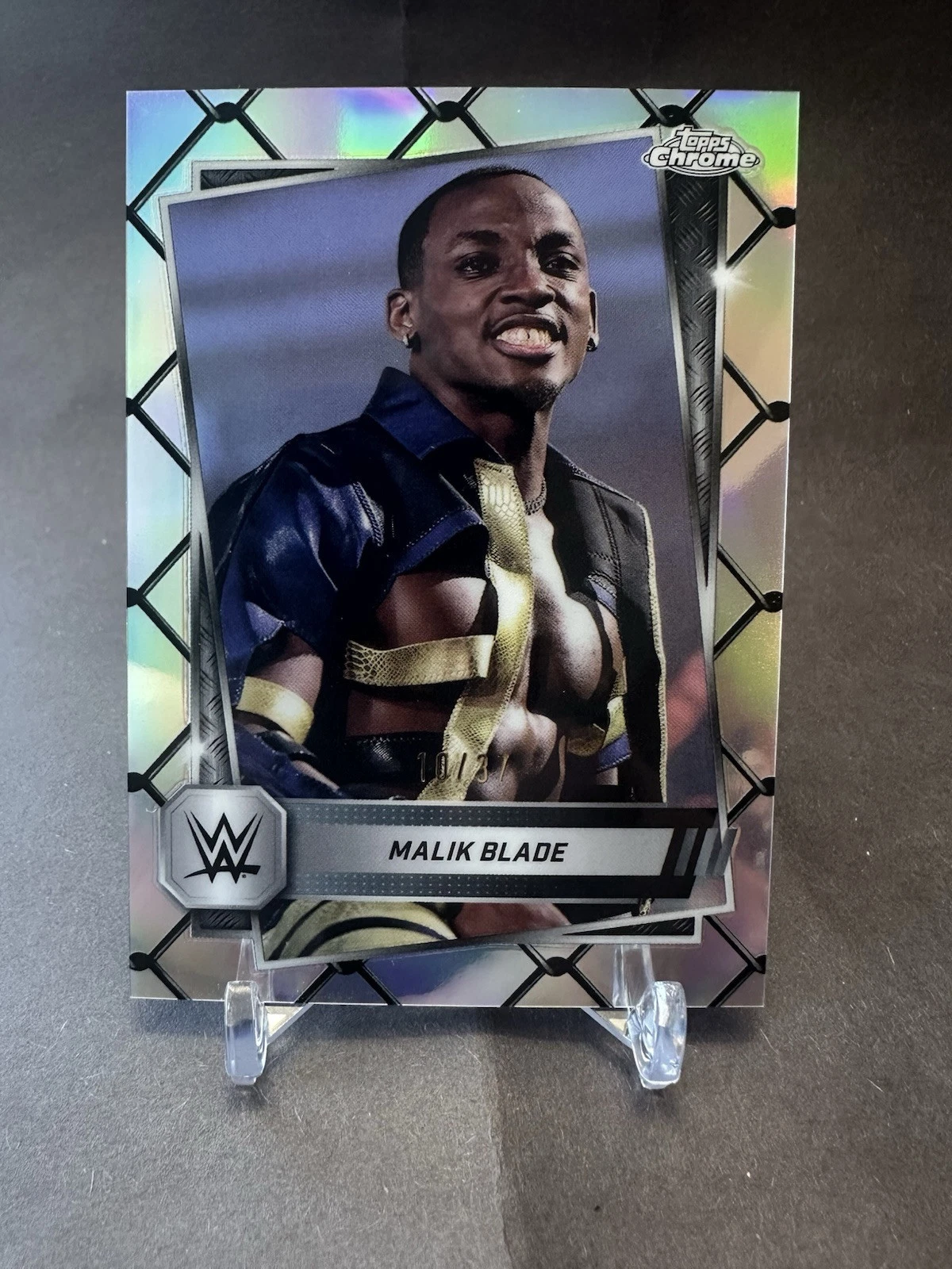 2025 Topps Chrome WWE #167 Malik Blade Steel Cage Refractor /37