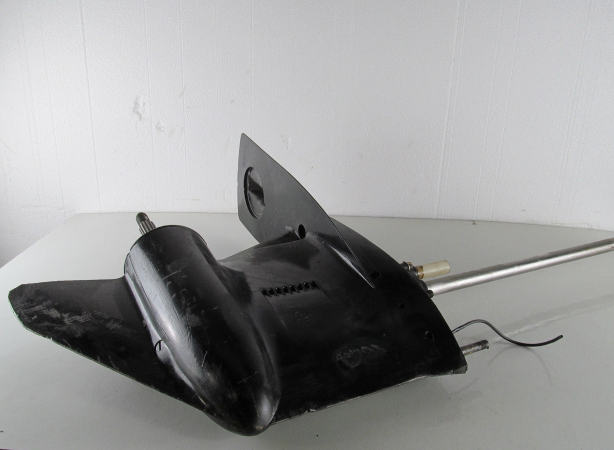 OEM 150hp Mercury Outboard XR6 Lower Unit 25
