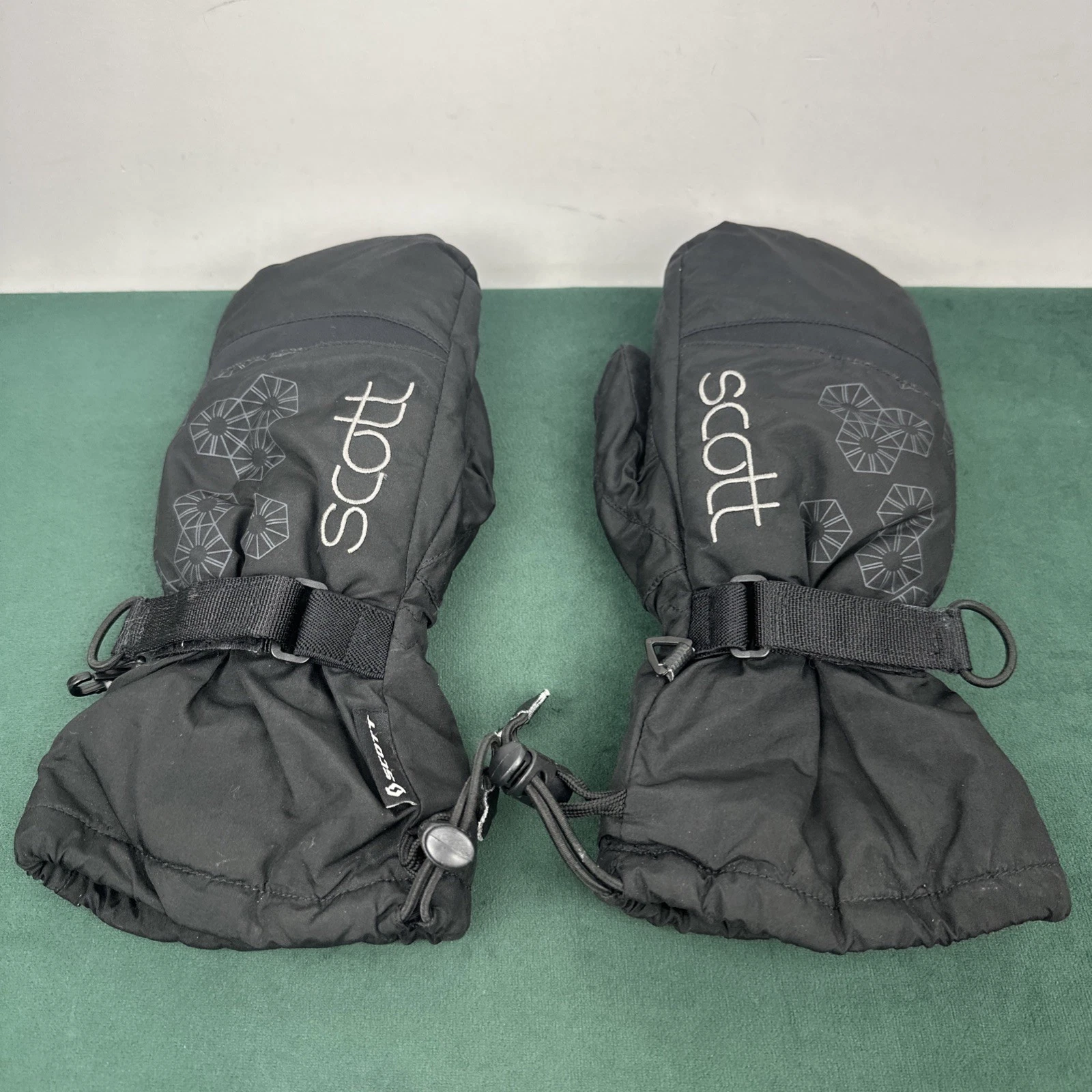 Scott Ski Mittens Mens M7 Black Winter Snow Gloves Insulated Waterproof
Opens in a new window or tab