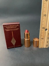 CHARLOTTE TILBURY “MATTE : REVOLUTION”MINI LIPSTICK Color : “Walk Of Shame”