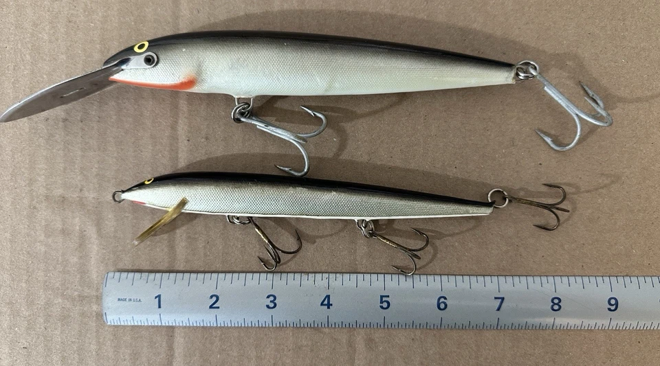 2 Rapala and 2 Rebel Musky-Pike Size Lures. Excellent to Unfished Condition - Image 3 of 4