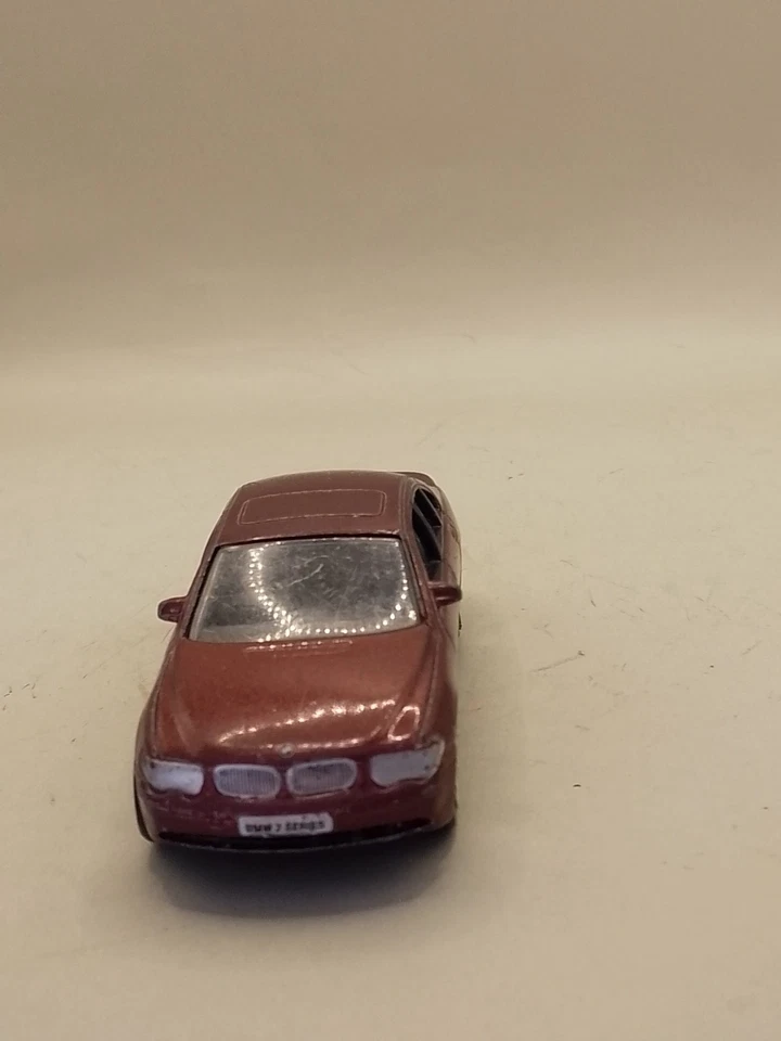 BMW y serie Realtoy granate. Foto 2 de 4