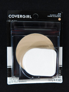 NEW / UNUSED IN PACKAGE COVERGIRL CLEAN #510 POWDER FOUNDATION / NORMAL SKIN