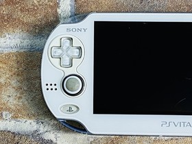 SONY PS Vita PCH 1000 ZA02 Crystal White Japan Tested Charger 8GB Memory Ex DDP