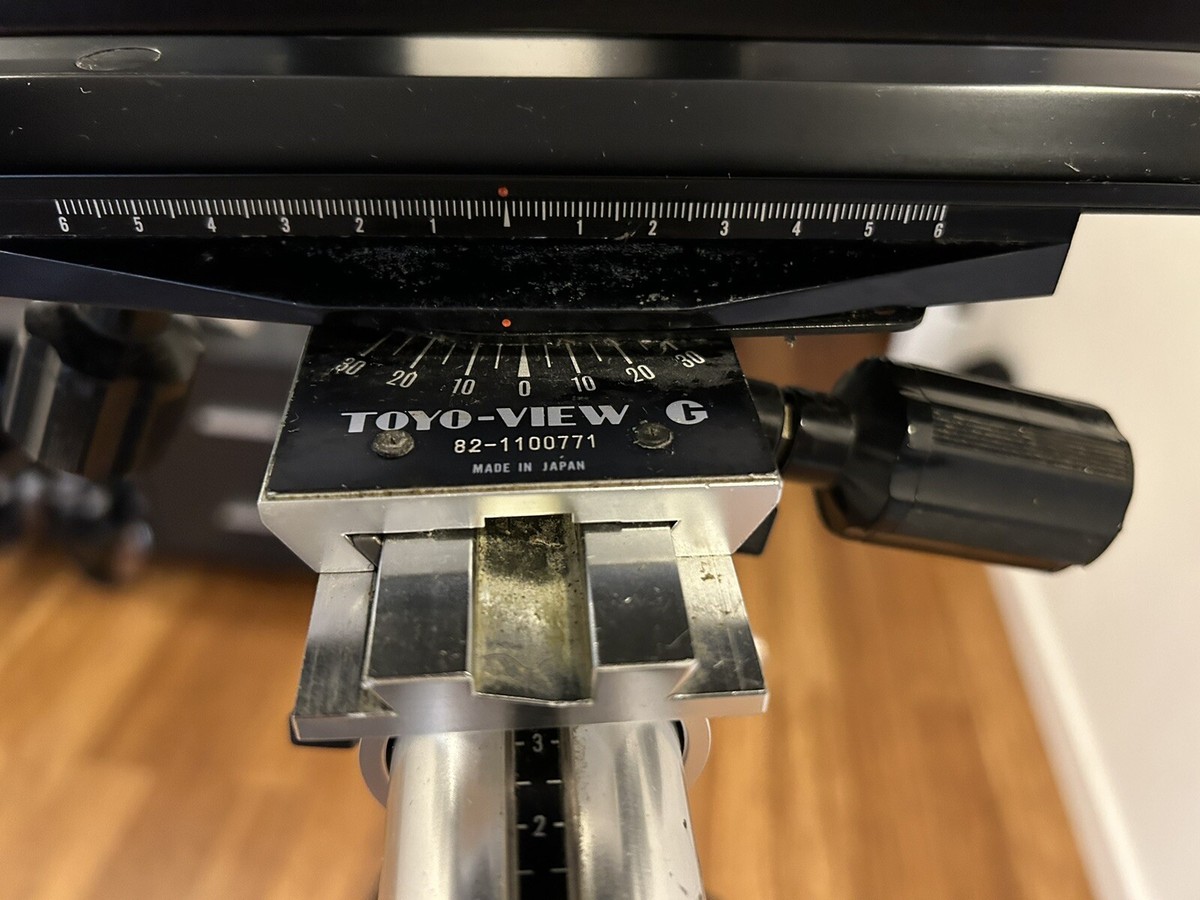 toyo-view G 8x10 body With New Bellows & reducing rotating back