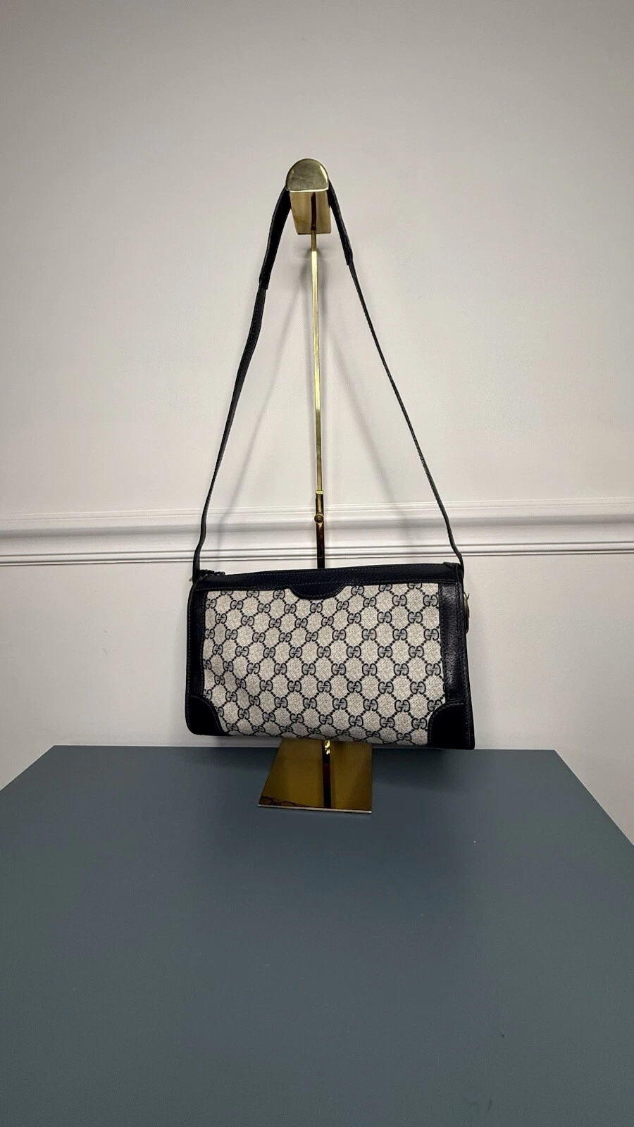 Authentique sac à bandoulière Gucci vintage en bleu marine avec certificat d'authenticité