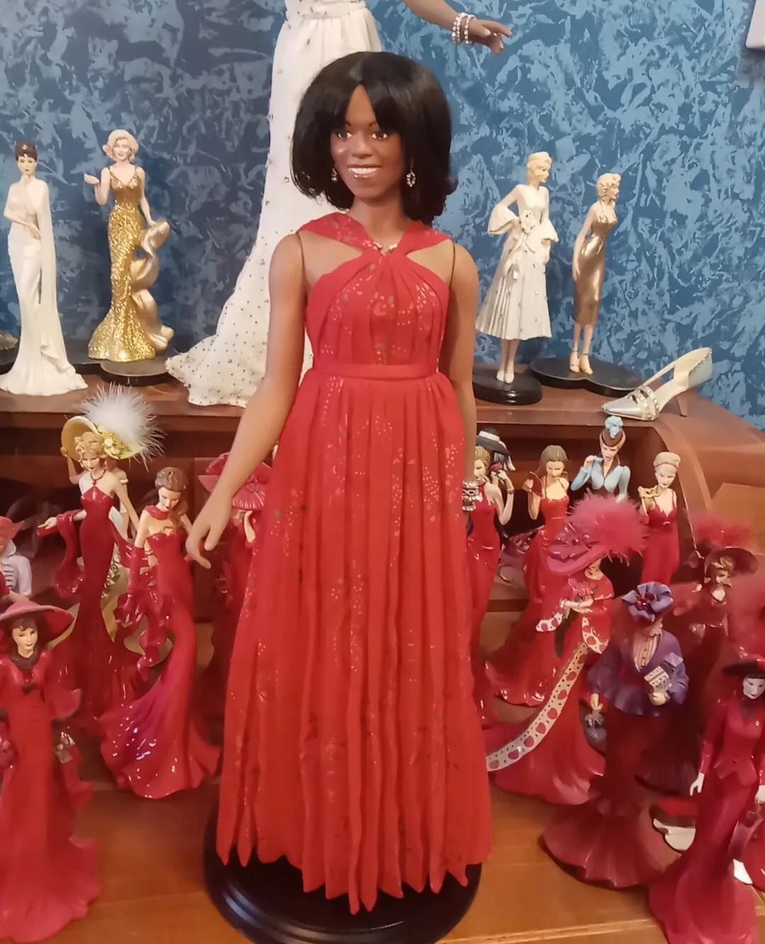 Danbury Mint Inauguration 2013 Michelle Obama Red Gown Fig. First Lady