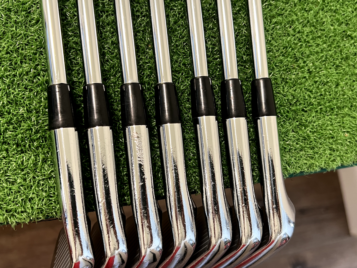 Titleist Golf 670 FORGED Iron Set 4-PW Right Handed Steel DG S300