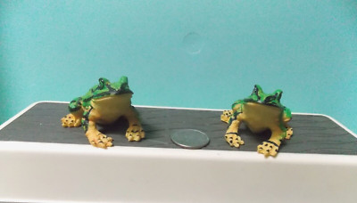 2 Resin Frogs 2.5'' long