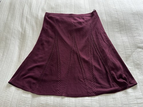 Lovely EAST Plum Purple 100% Merino Wool Knit Skirt Size 16 Lined Elastic Waist - Picture 9 of 10