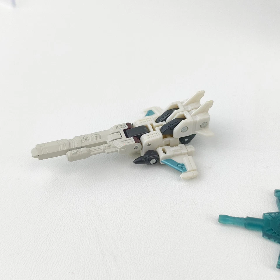 Transformers Vector Prime with Safeguard Complete Cybertron Voyager Class - Image 2 of 4