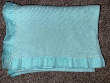 Vtg Baby Morgan Aqua Thermal Acrylic Waffle Weave Baby Blanket 48x32 USA Made