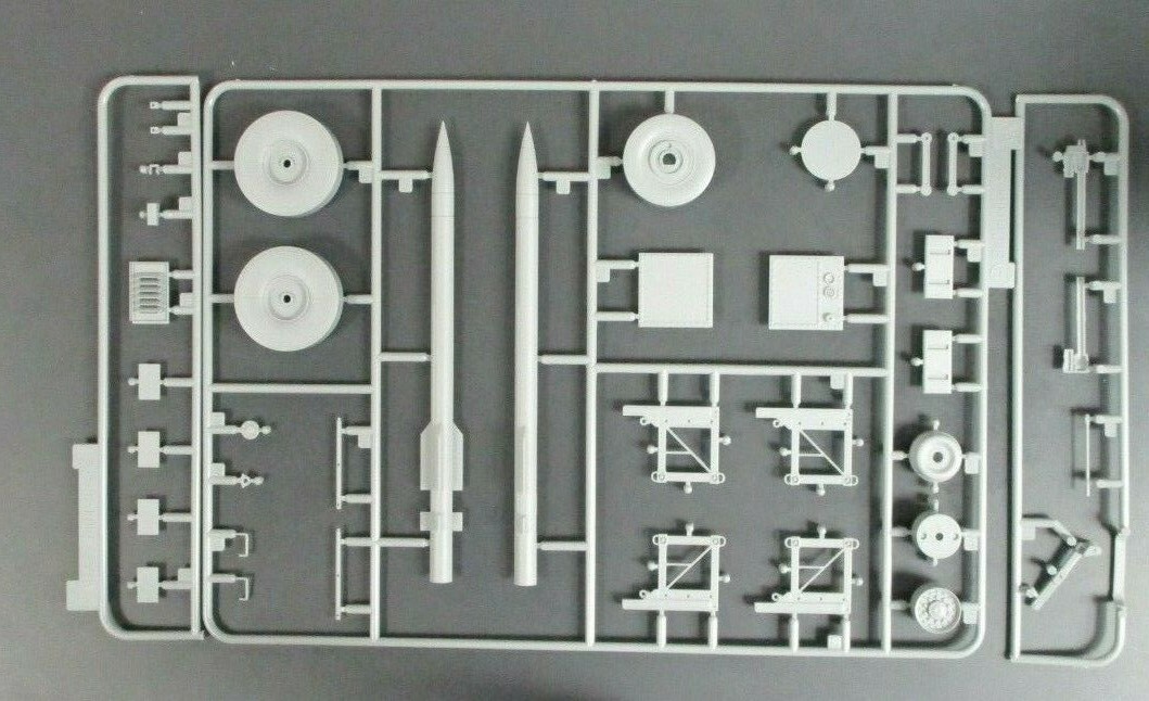 Dragon 1/35 Scale MIM-104F Patriot PAC-3 M901 Parts Tree F