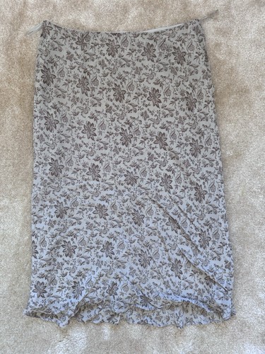 Banana Republic Women’s Silk Skirt Sz 10 A-Line Beige Floral Lined Cottagecore