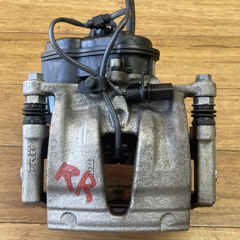 Conjunto de pinza de freno trasera derecha Audi A8 L 2019-2023 original OEM Foto 4 de 4