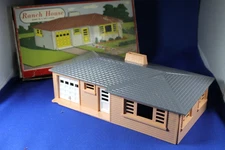 Plasticville - O-O27 - #1610-100 Ranch House - Salmon - Dark Gray -Minor Damage