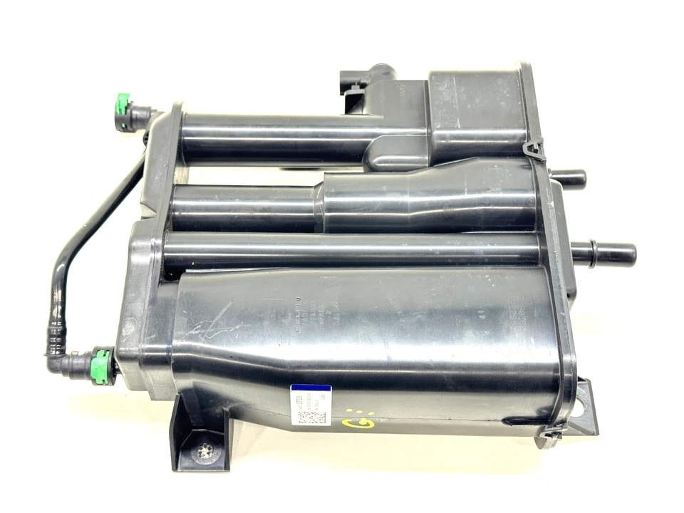 2018–2023 CHEVROLET EQUINOX / GMC TERRAIN EVAPORATIVE FUEL VAPOR CANISTER OEM - Image 2 of 4