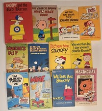 12 Vintage Snoopy Charlie Brown Peanuts Books Red Baron Family Circus Heathcliff