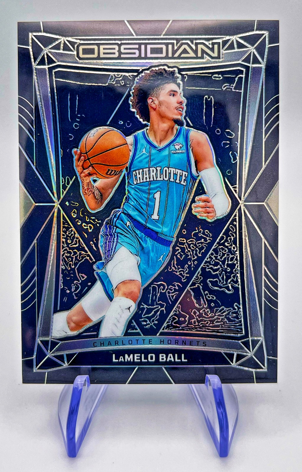 2023-24 Panini Obsidian Electric Etch International LaMelo Ball #177