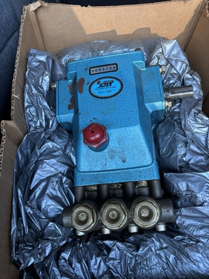 #ad Cat Pumps 33060 Valve Kit OEM for 5CP3120 5CP5120 5CP5140 $350.00