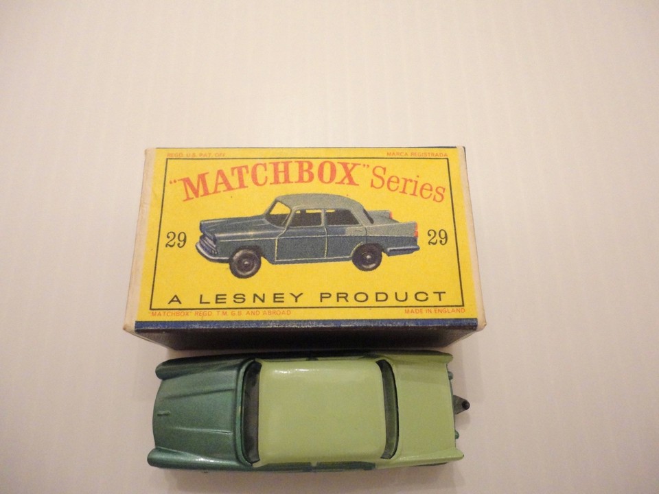 Ancienne Austin A55 Cambridge Par Lesney N°29 – Voiture Miniature Vintage Collection – Modèle Occasion Authentique Années 60