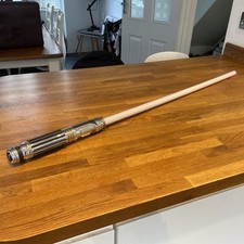 STARWARS 2005 MASTER REPLICAS FORCE FX LIGHTSABER 