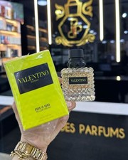 Valentino Donna Born In Roma Yellow Dream Valentino 香水- 一款2021